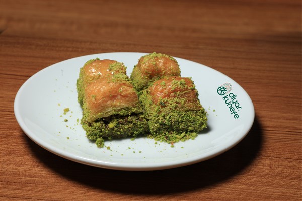 Kuru Baklava